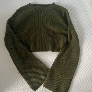 Cropped green sweater